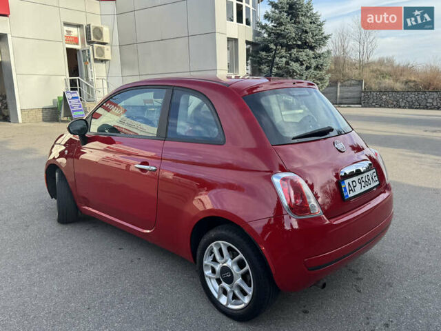 Красный Фиат 500, объемом двигателя 1.37 л и пробегом 118 тыс. км за 5600 $, фото 1 на Automoto.ua