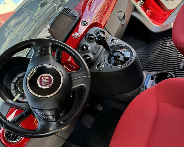 Красный Фиат 500, объемом двигателя 1.4 л и пробегом 129 тыс. км за 7700 $, фото 15 на Automoto.ua