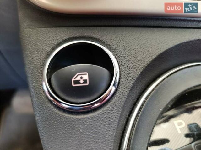 Красный Фиат 500, объемом двигателя 1.37 л и пробегом 132 тыс. км за 7700 $, фото 33 на Automoto.ua