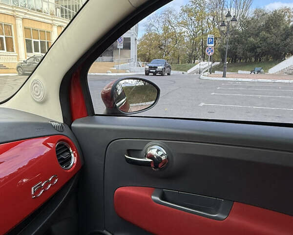 Красный Фиат 500, объемом двигателя 1.24 л и пробегом 121 тыс. км за 6700 $, фото 23 на Automoto.ua