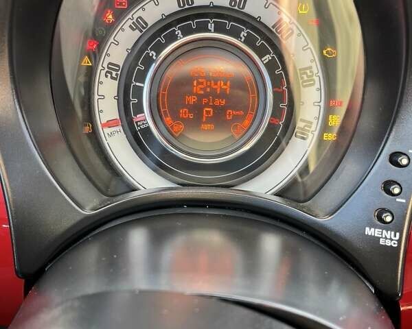 Красный Фиат 500, объемом двигателя 1.37 л и пробегом 126 тыс. км за 8500 $, фото 11 на Automoto.ua