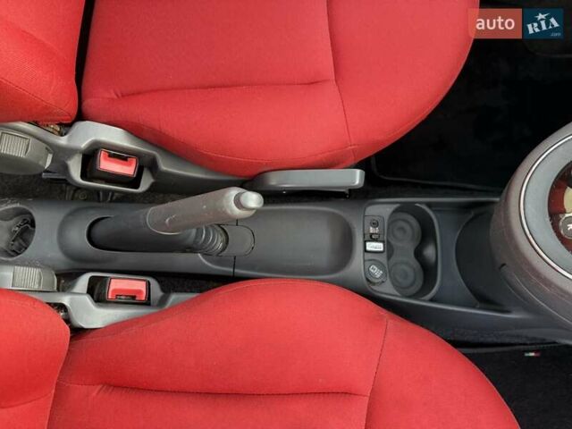 Красный Фиат 500, объемом двигателя 1.24 л и пробегом 80 тыс. км за 6999 $, фото 18 на Automoto.ua