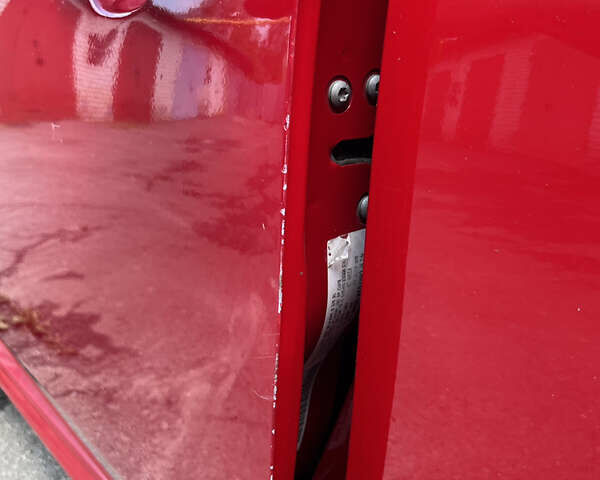 Красный Фиат 500, объемом двигателя 1.37 л и пробегом 189 тыс. км за 5600 $, фото 7 на Automoto.ua