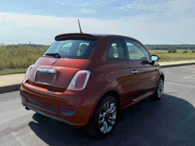 Красный Фиат 500, объемом двигателя 1.4 л и пробегом 78 тыс. км за 3000 $, фото 3 на Automoto.ua