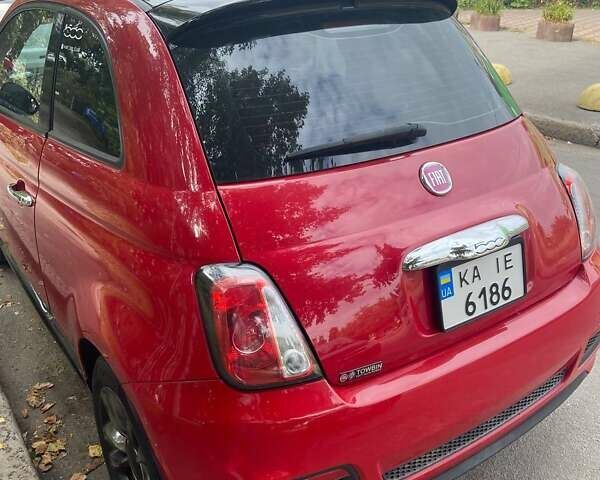 Красный Фиат 500, объемом двигателя 1.37 л и пробегом 112 тыс. км за 10500 $, фото 4 на Automoto.ua