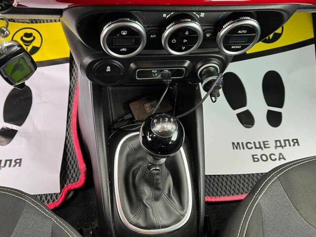 Червоний Фіат 500, об'ємом двигуна 1.4 л та пробігом 108 тис. км за 11900 $, фото 12 на Automoto.ua