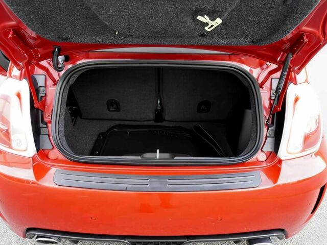 Красный Фиат 500, объемом двигателя 1.4 л и пробегом 41 тыс. км за 7000 $, фото 13 на Automoto.ua