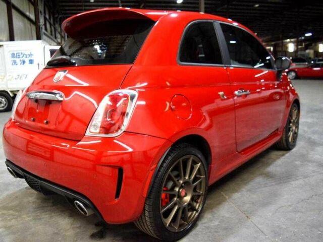 Красный Фиат 500, объемом двигателя 1.4 л и пробегом 23 тыс. км за 2000 $, фото 4 на Automoto.ua