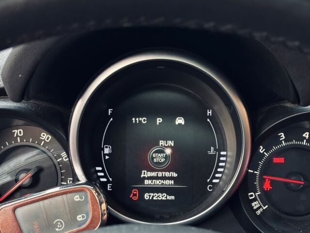 Красный Фиат 500, объемом двигателя 2.4 л и пробегом 67 тыс. км за 15500 $, фото 6 на Automoto.ua