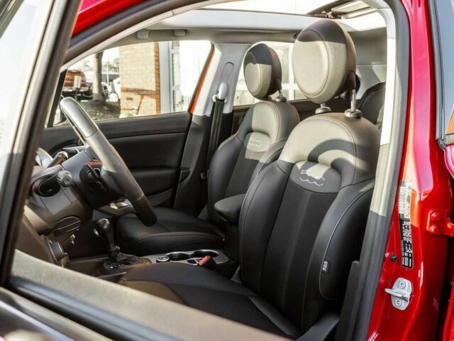 Червоний Фіат 500, об'ємом двигуна 1.3 л та пробігом 15 тис. км за 9900 $, фото 7 на Automoto.ua