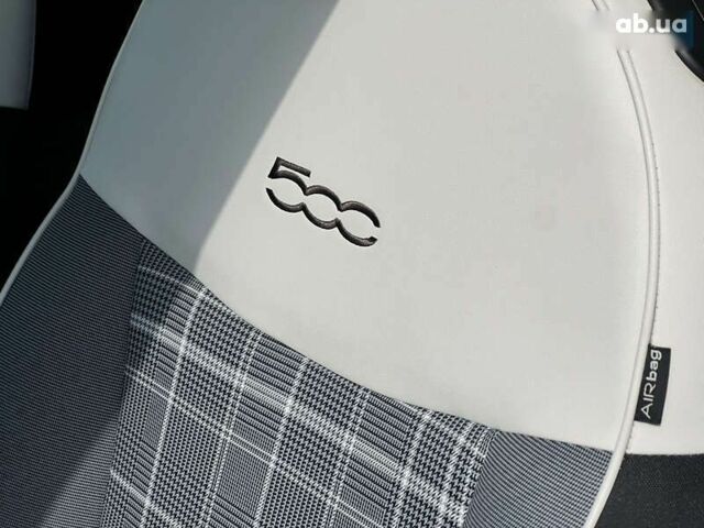 Фиат 500, объемом двигателя 1.2 л и пробегом 97 тыс. км за 11500 $, фото 27 на Automoto.ua