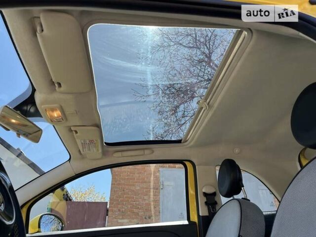 Желтый Фиат 500, объемом двигателя 1.24 л и пробегом 195 тыс. км за 5750 $, фото 25 на Automoto.ua