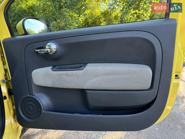 Желтый Фиат 500, объемом двигателя 1.24 л и пробегом 130 тыс. км за 6000 $, фото 4 на Automoto.ua