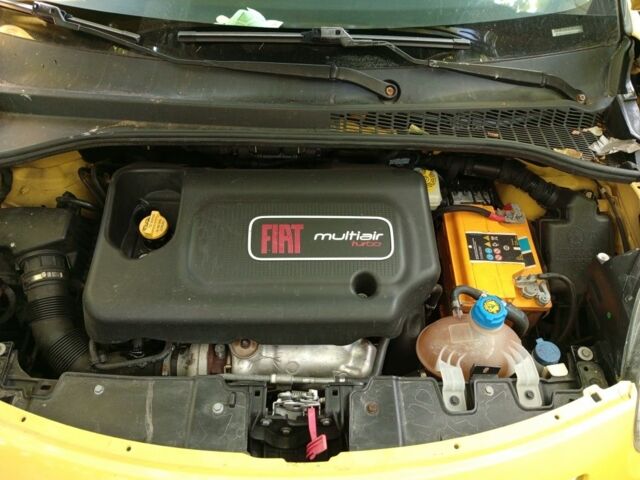 Желтый Фиат 500, объемом двигателя 1.4 л и пробегом 166 тыс. км за 9999 $, фото 6 на Automoto.ua