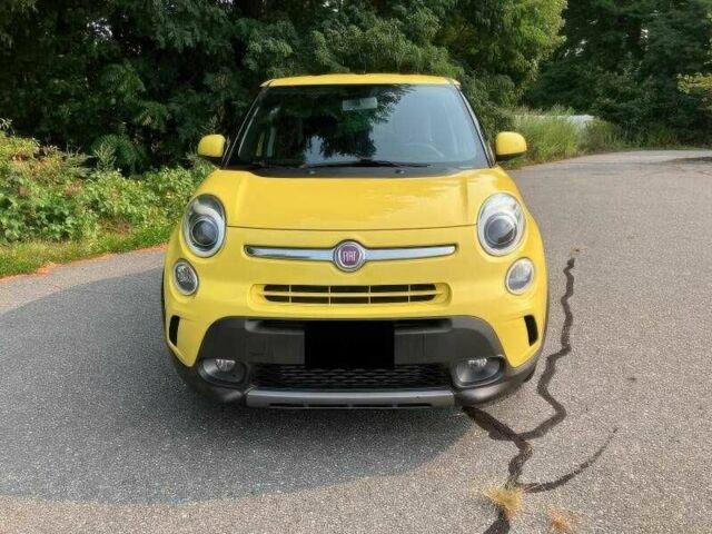 Желтый Фиат 500, объемом двигателя 1.4 л и пробегом 98 тыс. км за 3900 $, фото 1 на Automoto.ua