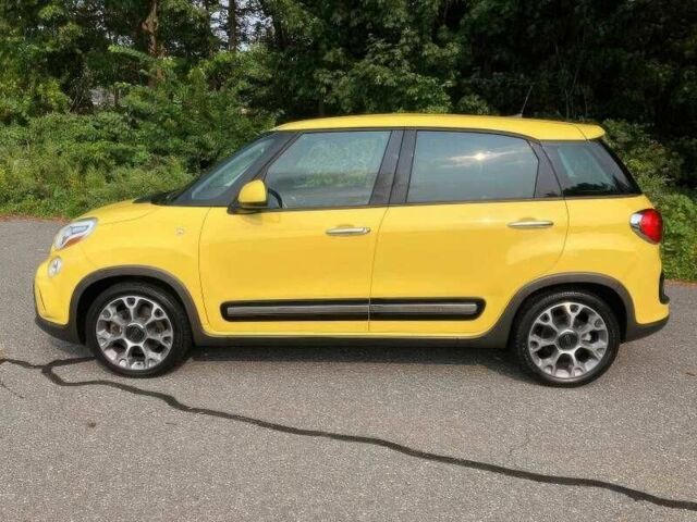 Желтый Фиат 500, объемом двигателя 1.4 л и пробегом 98 тыс. км за 3900 $, фото 3 на Automoto.ua