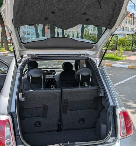 Серый Фиат 500, объемом двигателя 1.37 л и пробегом 204 тыс. км за 4900 $, фото 23 на Automoto.ua