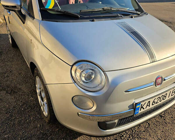 Серый Фиат 500, объемом двигателя 1.37 л и пробегом 130 тыс. км за 6500 $, фото 4 на Automoto.ua
