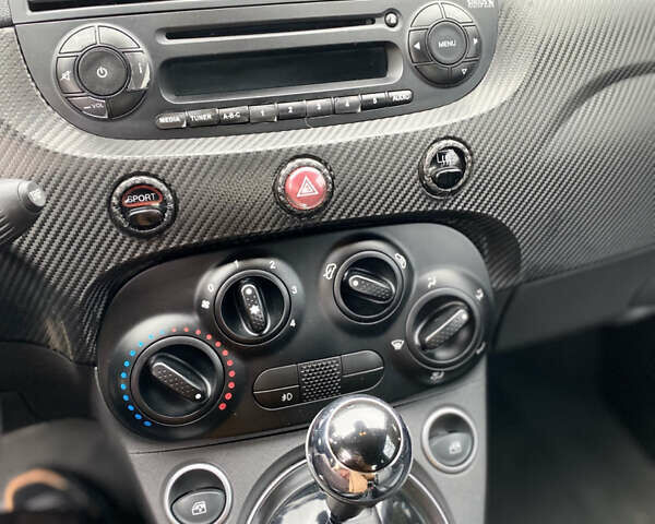 Сірий Фіат 500, об'ємом двигуна 1.37 л та пробігом 178 тис. км за 7500 $, фото 17 на Automoto.ua