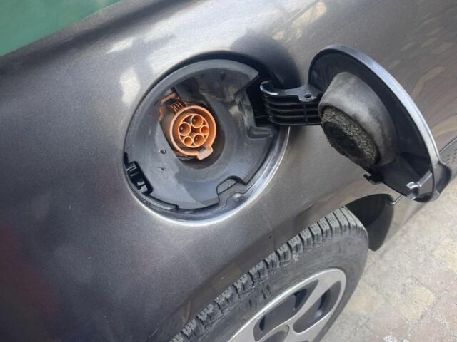 Сірий Фіат 500, об'ємом двигуна 0 л та пробігом 140 тис. км за 6400 $, фото 5 на Automoto.ua