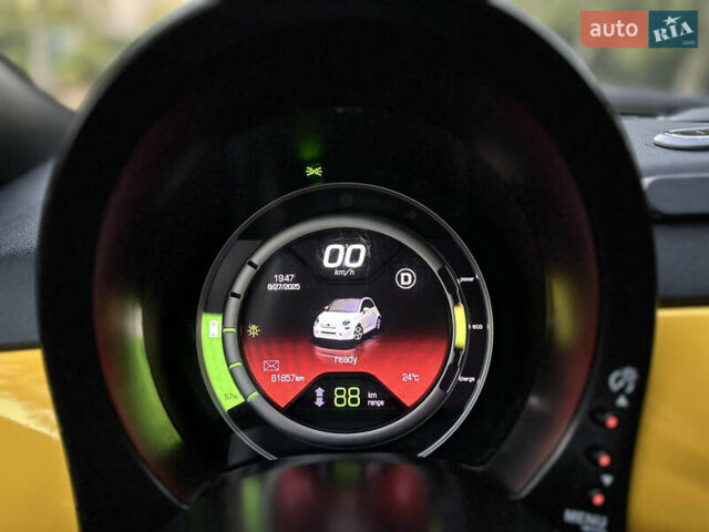 Серый Фиат 500, объемом двигателя 0 л и пробегом 60 тыс. км за 8900 $, фото 46 на Automoto.ua