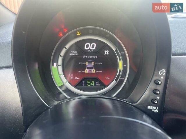 Серый Фиат 500, объемом двигателя 0 л и пробегом 140 тыс. км за 6400 $, фото 6 на Automoto.ua