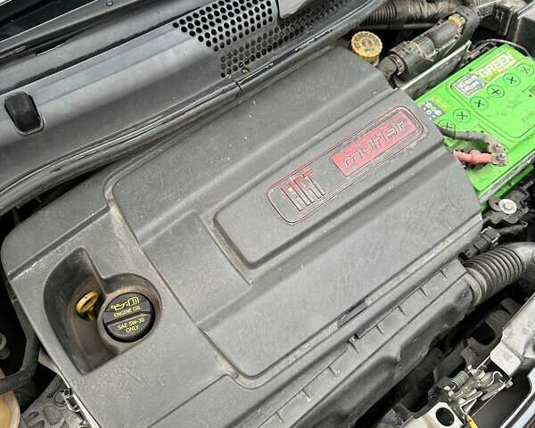 Сірий Фіат 500, об'ємом двигуна 1.37 л та пробігом 192 тис. км за 6900 $, фото 30 на Automoto.ua
