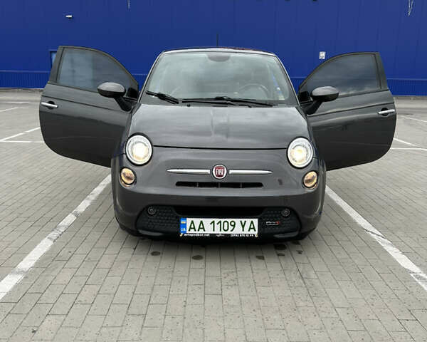 Серый Фиат 500, объемом двигателя 0 л и пробегом 22 тыс. км за 8500 $, фото 20 на Automoto.ua