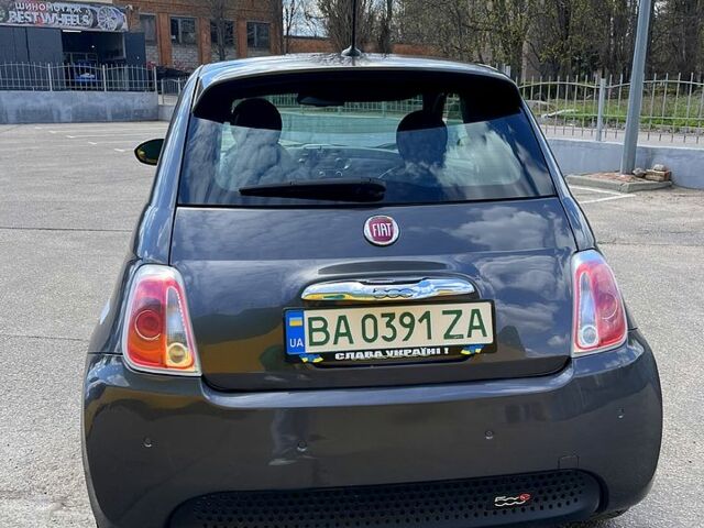 Серый Фиат 500, объемом двигателя 85 л и пробегом 105 тыс. км за 6600 $, фото 1 на Automoto.ua