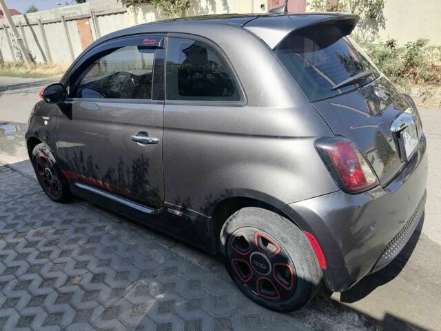 Сірий Фіат 500, об'ємом двигуна 0 л та пробігом 65 тис. км за 8200 $, фото 3 на Automoto.ua