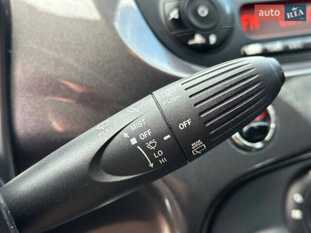 Серый Фиат 500, объемом двигателя 1.37 л и пробегом 140 тыс. км за 7999 $, фото 19 на Automoto.ua