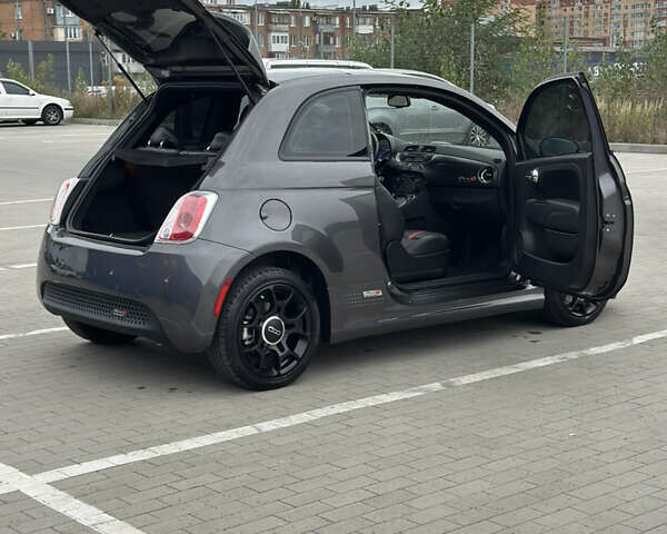 Серый Фиат 500, объемом двигателя 0 л и пробегом 22 тыс. км за 8500 $, фото 38 на Automoto.ua