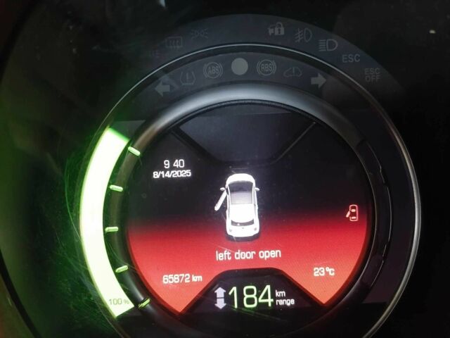 Сірий Фіат 500, об'ємом двигуна 0 л та пробігом 65 тис. км за 8200 $, фото 11 на Automoto.ua