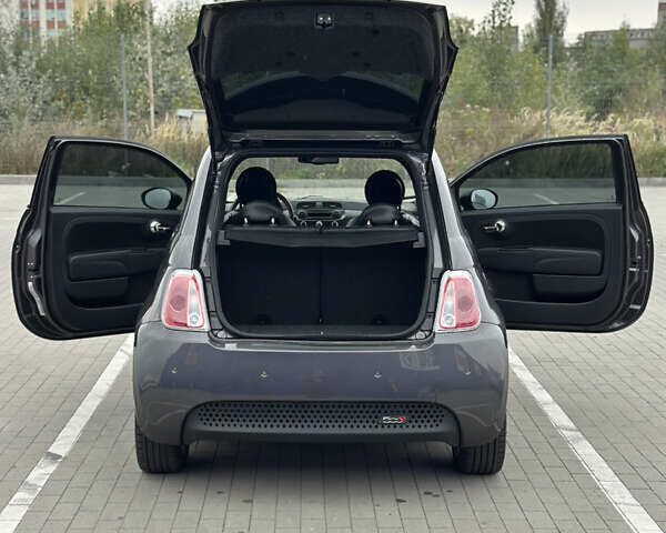 Серый Фиат 500, объемом двигателя 0 л и пробегом 22 тыс. км за 8500 $, фото 34 на Automoto.ua
