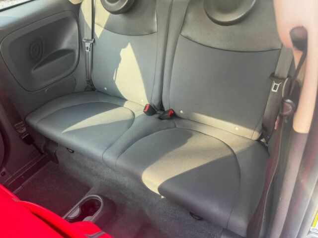 Сірий Фіат 500, об'ємом двигуна 1.4 л та пробігом 79 тис. км за 5500 $, фото 7 на Automoto.ua