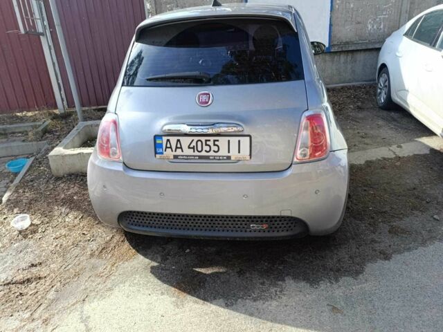 Серый Фиат 500, объемом двигателя 0 л и пробегом 124 тыс. км за 8600 $, фото 1 на Automoto.ua