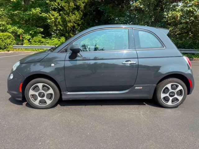 Серый Фиат 500, объемом двигателя 0 л и пробегом 109 тыс. км за 3099 $, фото 3 на Automoto.ua