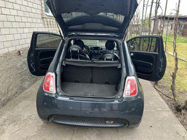 Серый Фиат 500, объемом двигателя 0 л и пробегом 109 тыс. км за 8250 $, фото 14 на Automoto.ua