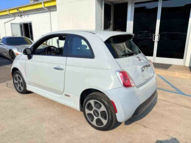 Серый Фиат 500, объемом двигателя 0 л и пробегом 62 тыс. км за 7800 $, фото 2 на Automoto.ua