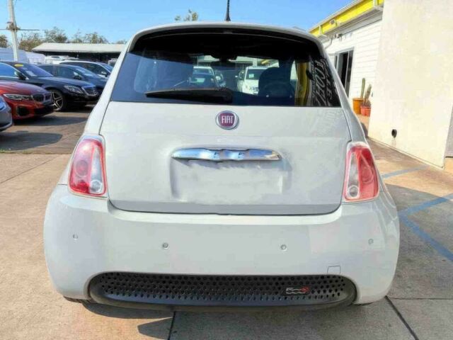 Серый Фиат 500, объемом двигателя 0 л и пробегом 62 тыс. км за 7800 $, фото 3 на Automoto.ua