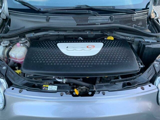 Серый Фиат 500, объемом двигателя 0 л и пробегом 100 тыс. км за 7200 $, фото 21 на Automoto.ua