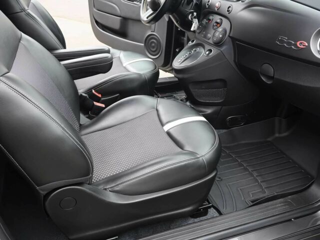 Серый Фиат 500, объемом двигателя 0 л и пробегом 50 тыс. км за 4800 $, фото 8 на Automoto.ua