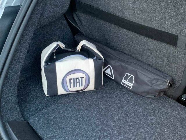 Серый Фиат 500, объемом двигателя 0 л и пробегом 100 тыс. км за 7200 $, фото 10 на Automoto.ua