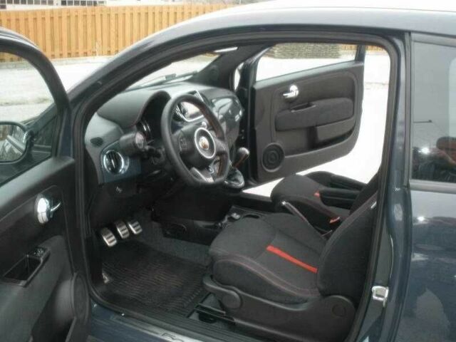 Серый Фиат 500, объемом двигателя 1.4 л и пробегом 98 тыс. км за 3250 $, фото 10 на Automoto.ua