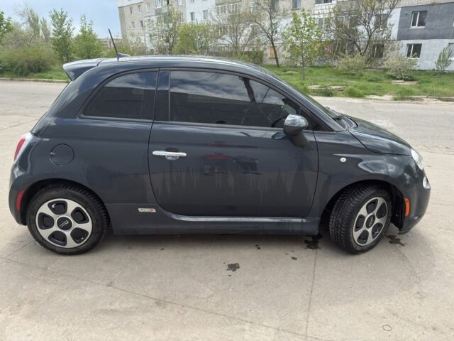 Серый Фиат 500, объемом двигателя 0 л и пробегом 109 тыс. км за 8250 $, фото 3 на Automoto.ua