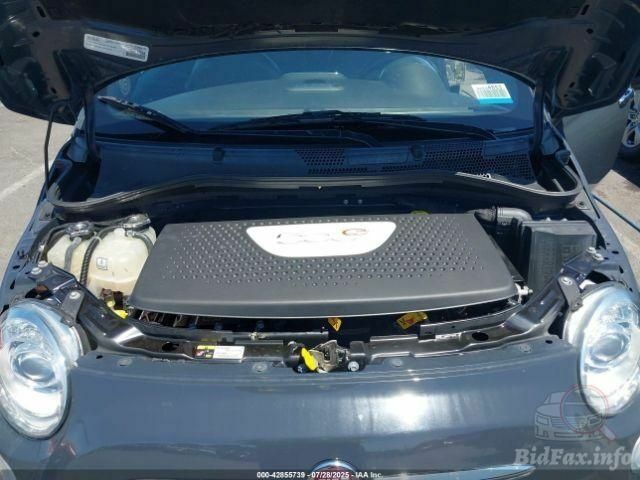 Сірий Фіат 500, об'ємом двигуна 0 л та пробігом 29 тис. км за 10999 $, фото 3 на Automoto.ua