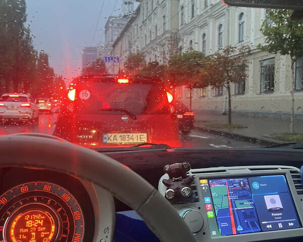 Синий Фиат 500, объемом двигателя 1.37 л и пробегом 125 тыс. км за 7500 $, фото 6 на Automoto.ua