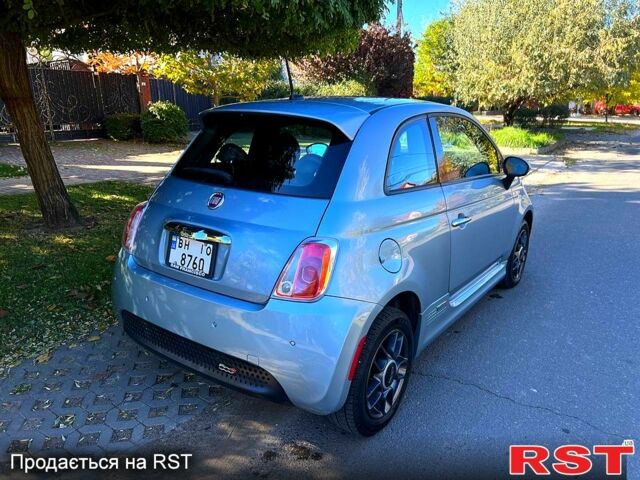 Синий Фиат 500, объемом двигателя 0 л и пробегом 118 тыс. км за 6900 $, фото 4 на Automoto.ua