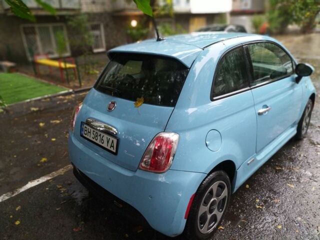 Синий Фиат 500, объемом двигателя 0 л и пробегом 132 тыс. км за 6800 $, фото 3 на Automoto.ua