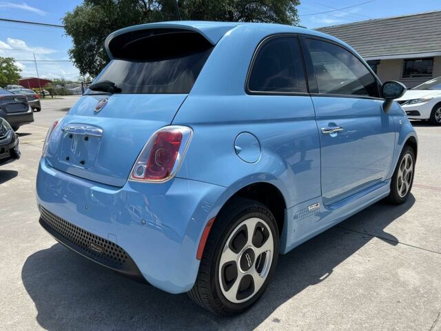 Синий Фиат 500, объемом двигателя 0 л и пробегом 70 тыс. км за 5500 $, фото 3 на Automoto.ua